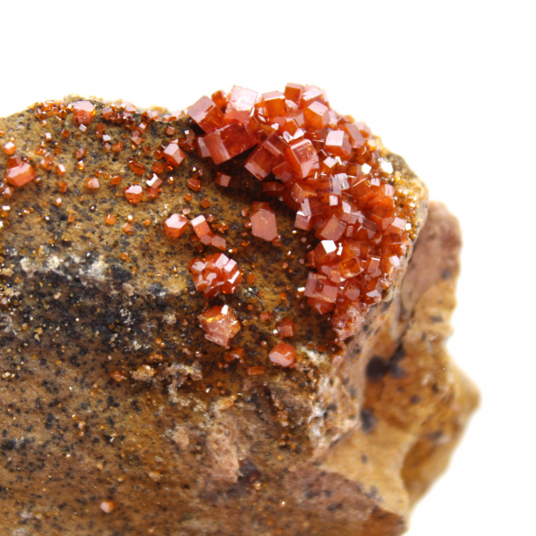 Vanadinite naturale