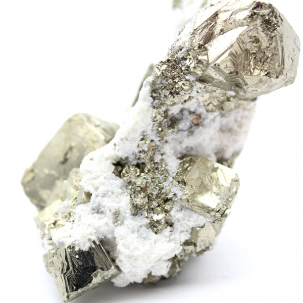 Pirite su ganga con calcite e quarzo