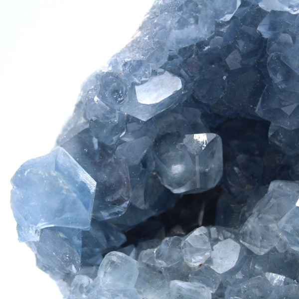 Geode di celestite grezzo