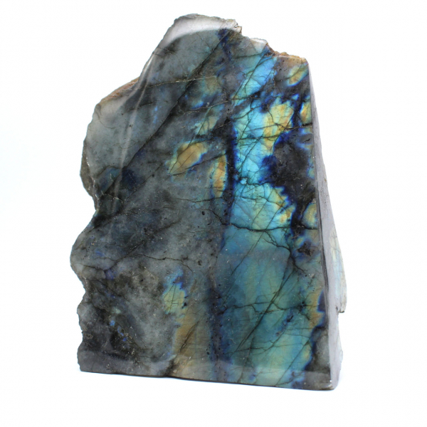 Pietra labradorite naturale lucidata su un lato