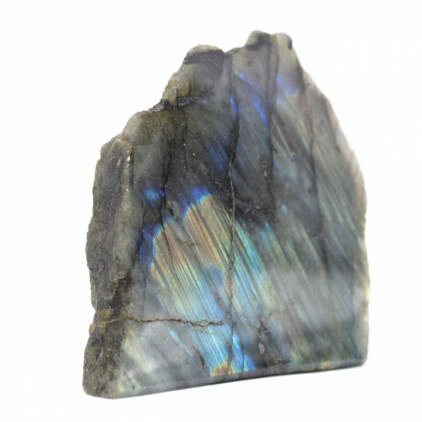 Labradorite lucidata su un lato, proveniente dal Madagascar