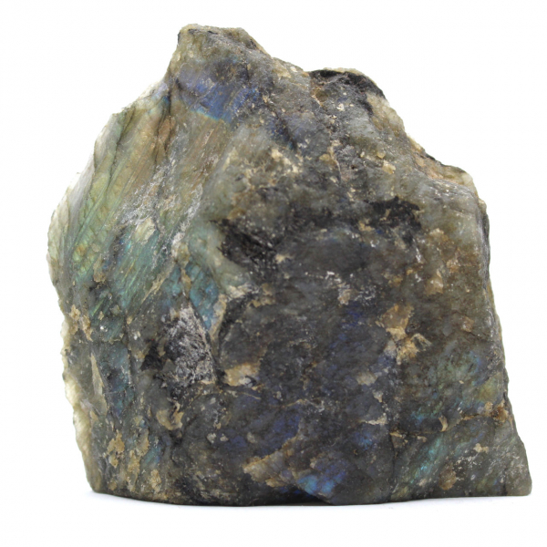 Labradorite lucidata su un lato, proveniente dal Madagascar