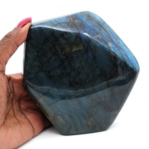 Forma libera di labradorite lucida