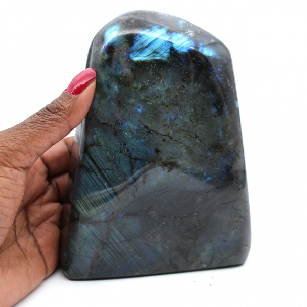 Labradorite lucida a forma libera