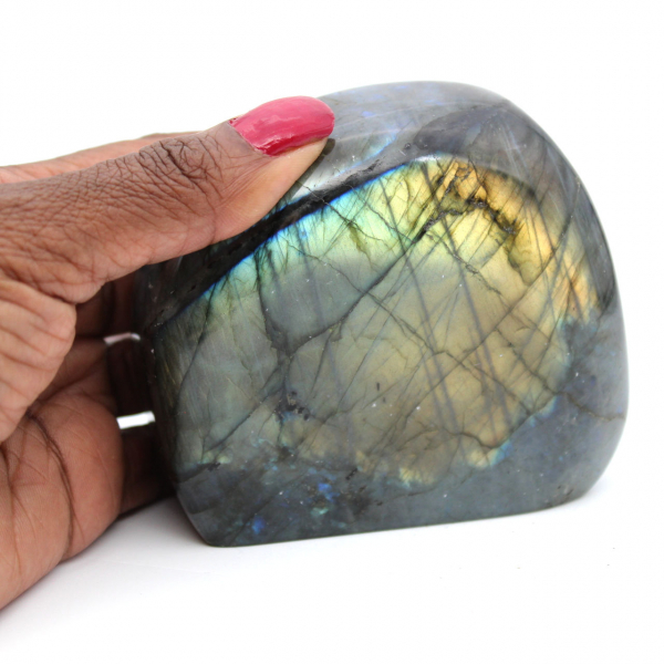 Pietra labradorite lucida a forma libera