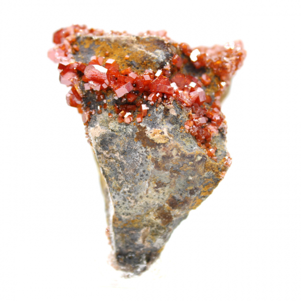 Cristallizzazione della vanadinite naturale