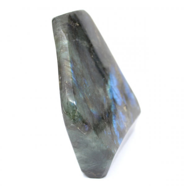 Labradorite lucidata forma libera