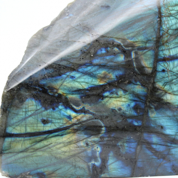 Spettrolite decorativa naturale con una faccia lucidata