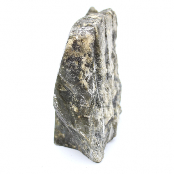 Labradorite lucidata da un lato