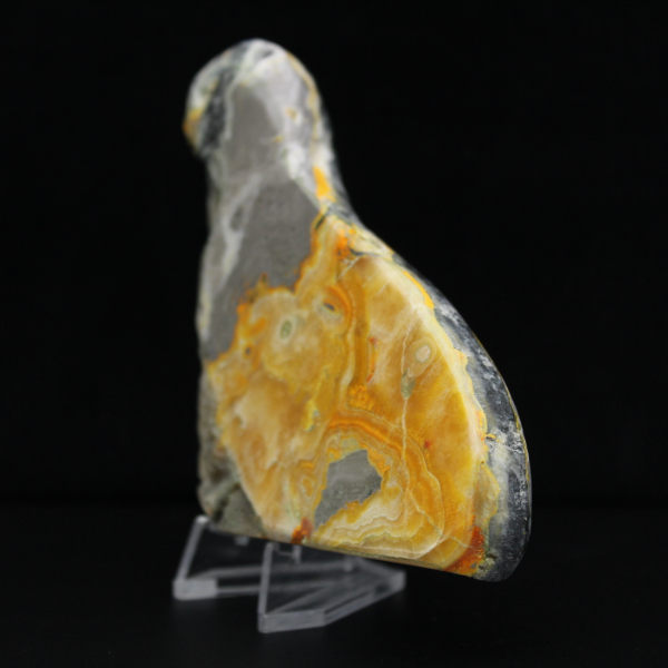 Grande decorazione in pietra naturale di diaspro a forma di calabrone