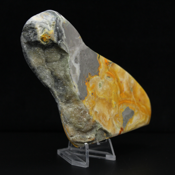 Grande decorazione in pietra naturale di diaspro a forma di calabrone