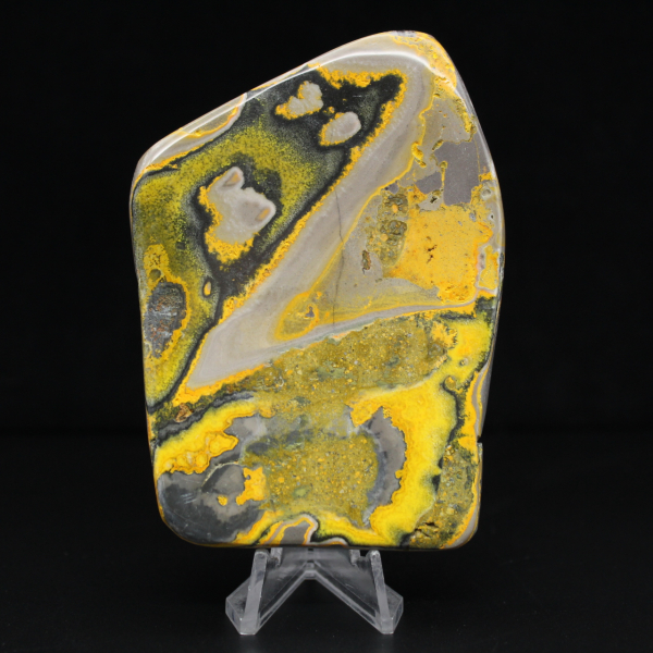 Ornamento di diaspro a forma di calabrone, lucido, colori vivaci