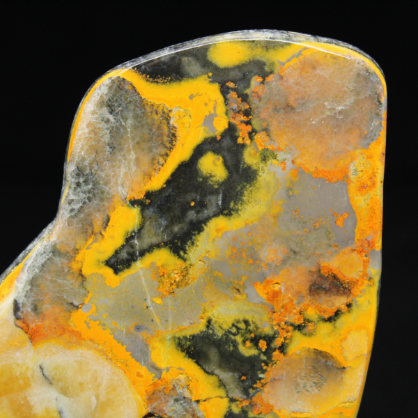 Pietra autentica di diaspro calabrone lucidato