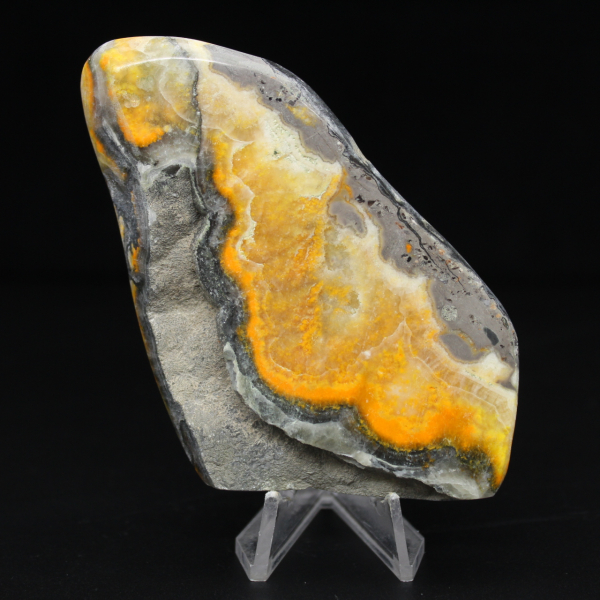 Esemplare di collezione di calabroni di diaspro liscio