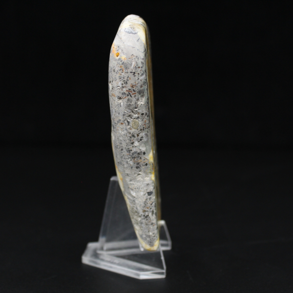 Pietra vulcanica liscia diaspro calabrone