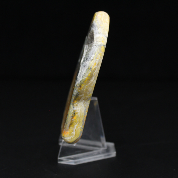 Ornamento compatto di diaspro a forma di bombo