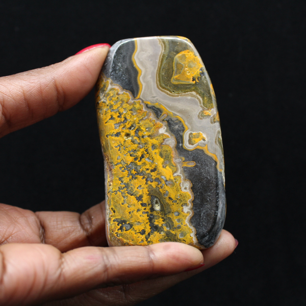 Pietra lucidata di autenticità Bumblebee Jasper