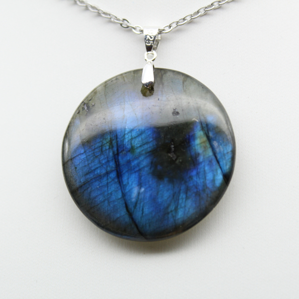 Ciondolo rotondo in labradorite