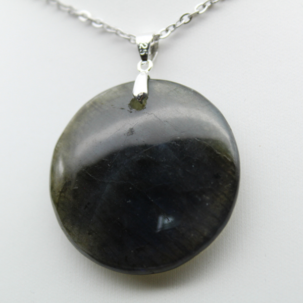 Ciondolo rotondo in labradorite