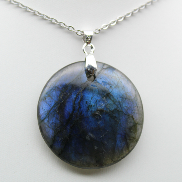 Ciondolo rotondo in labradorite