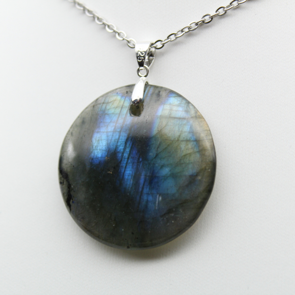 Ciondolo rotondo in labradorite