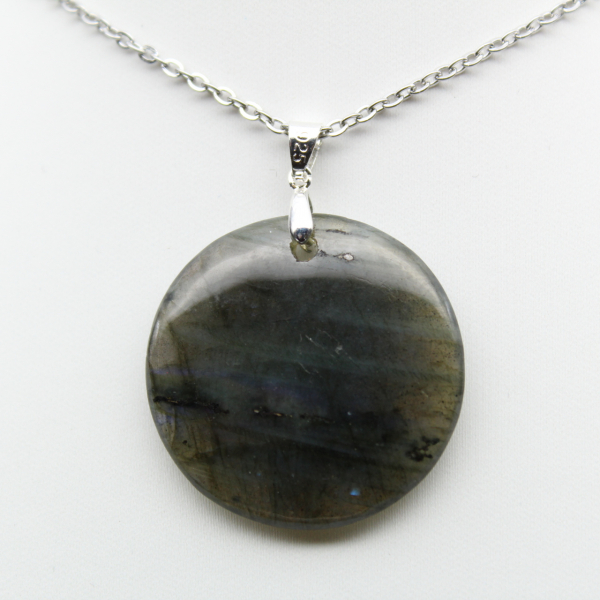 Ciondolo rotondo in labradorite