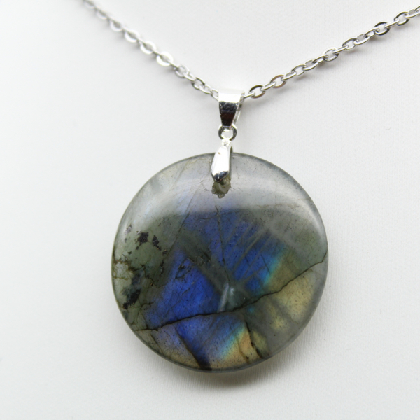 Ciondolo rotondo in labradorite