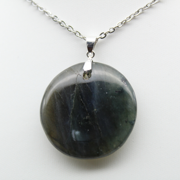 Ciondolo rotondo in labradorite