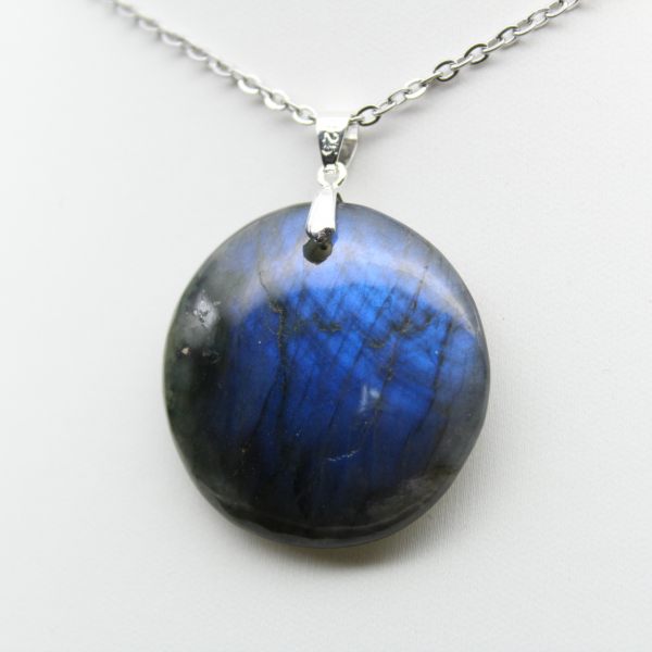 Ciondolo rotondo in labradorite