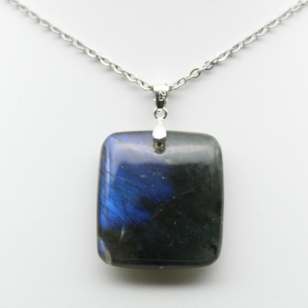 Ciondolo quadrato in labradorite