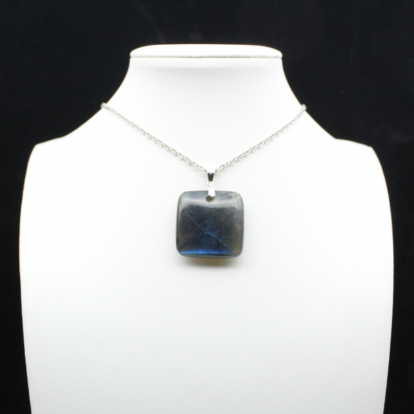 Ciondolo quadrato in labradorite naturale