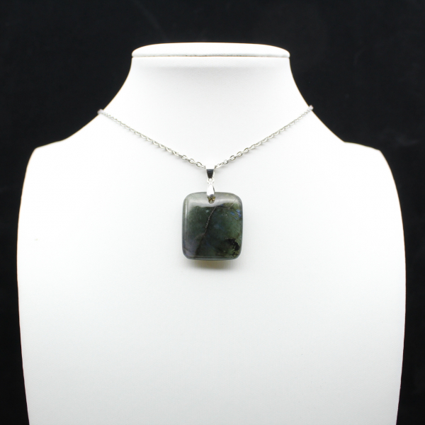 Ciondolo in labradorite quadrata