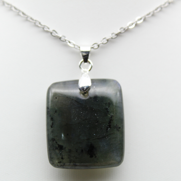 Ciondolo quadrato in labradorite naturale