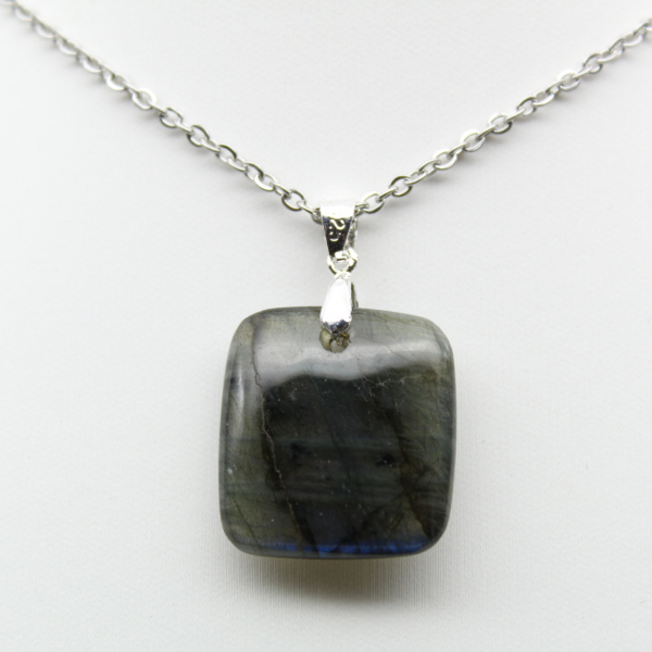 Ciondolo quadrato in labradorite