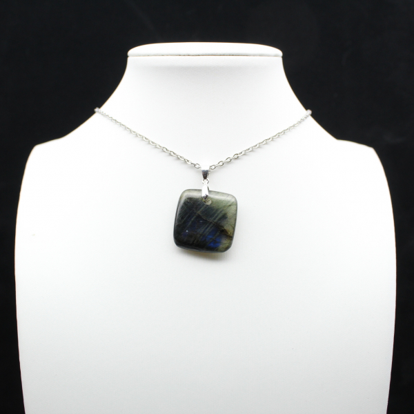 Ciondolo quadrato in labradorite naturale