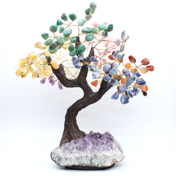 Albero minerale con base in ametista e foglie composte da vari minerali