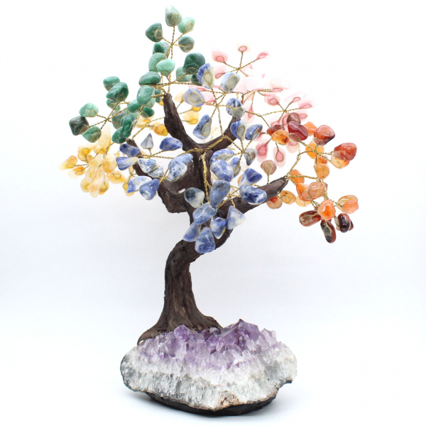 Albero minerale con base in ametista e foglie composte da vari minerali