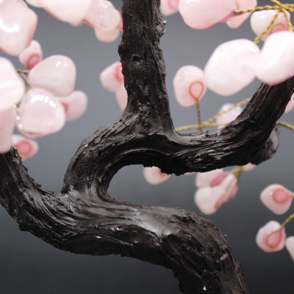 Albero minerale con base in ametista e foglie in quarzo rosa