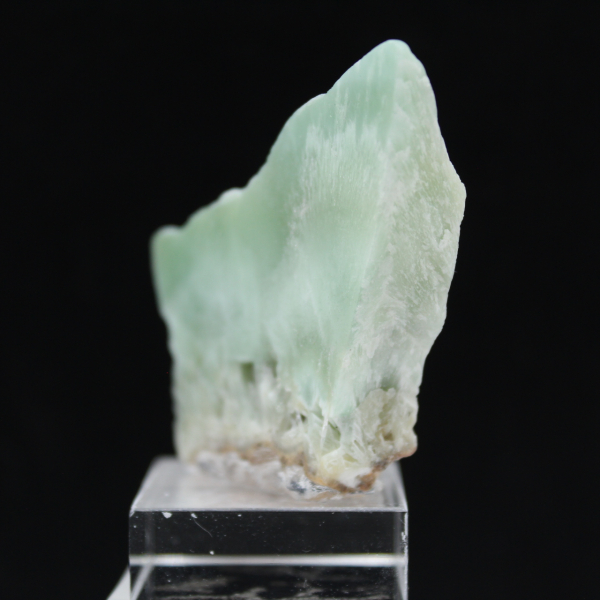 Fetta di Aragonite verde per collezione di minerali