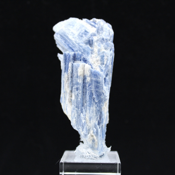 Cristalli di cianite