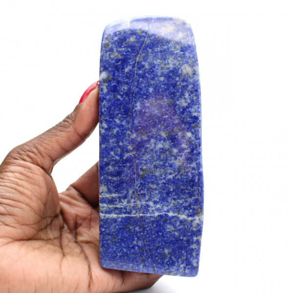 Pietra di lapislazzuli blu lucidata proveniente dall'Afghanistan