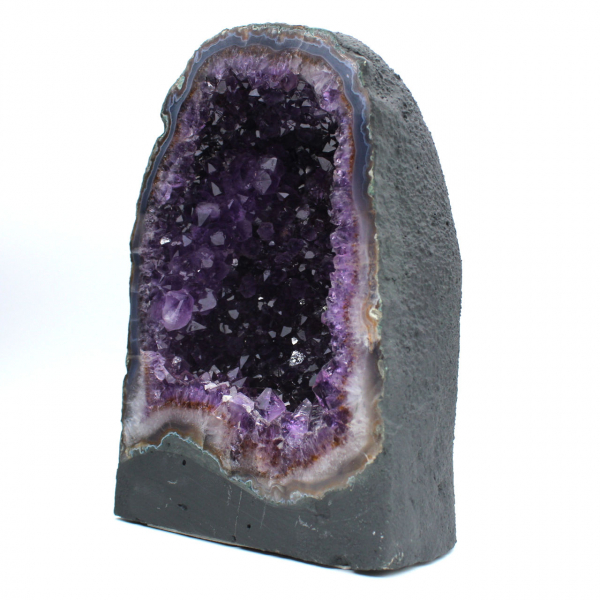 Grande geode di ametista brasiliana per decorazione d'interni e collezione