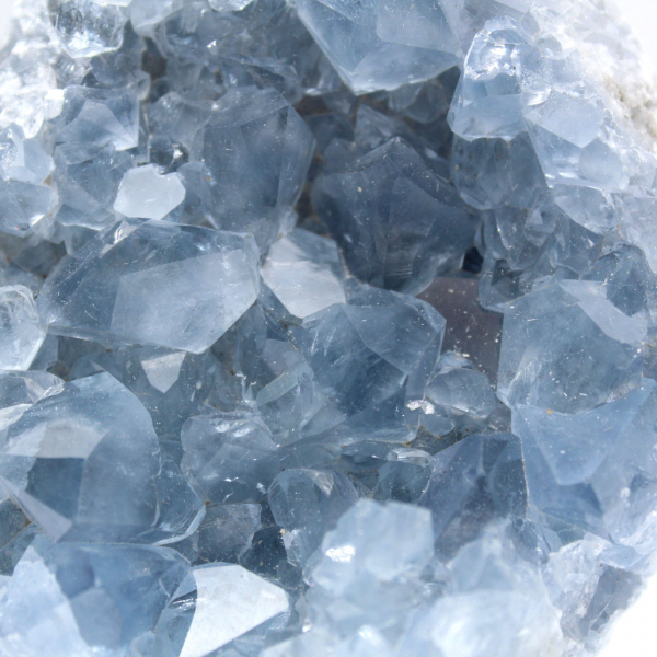 Celestite blu dalla geode naturale del Madagascar