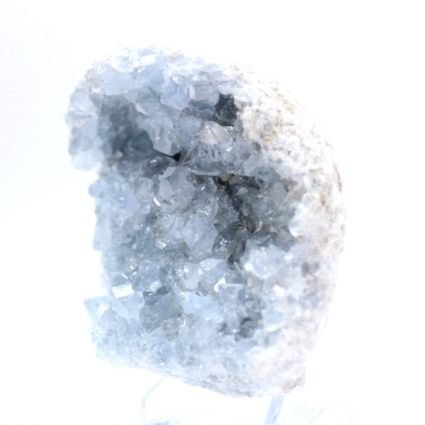 Geode di cristallo di celestina blu del Madagascar
