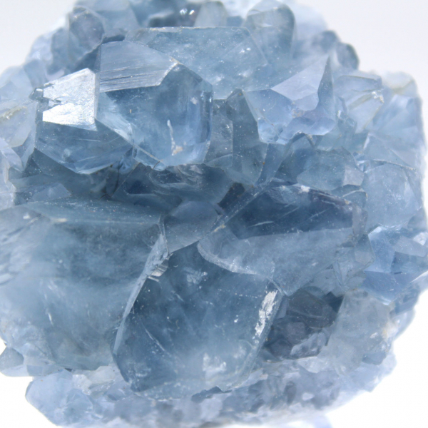 Blocco cristallino di celestite blu del Madagascar