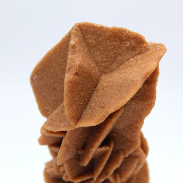 Pezzo di minerale di sabbia rosa
