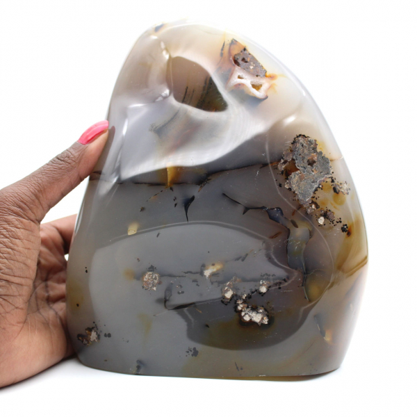 Corniola lucidata, grande ornamento minerale rosso-arancio, Madagascar