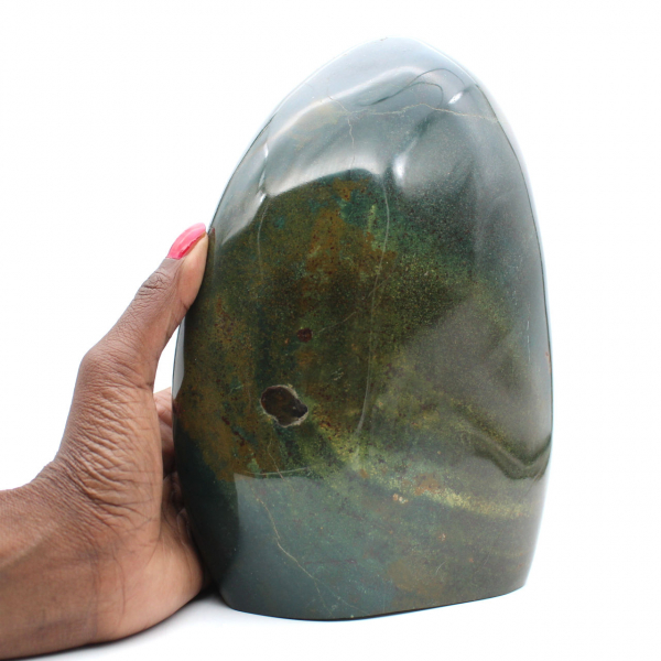 Esemplare di diaspro verde lucidato, grande pietra decorativa, Madagascar