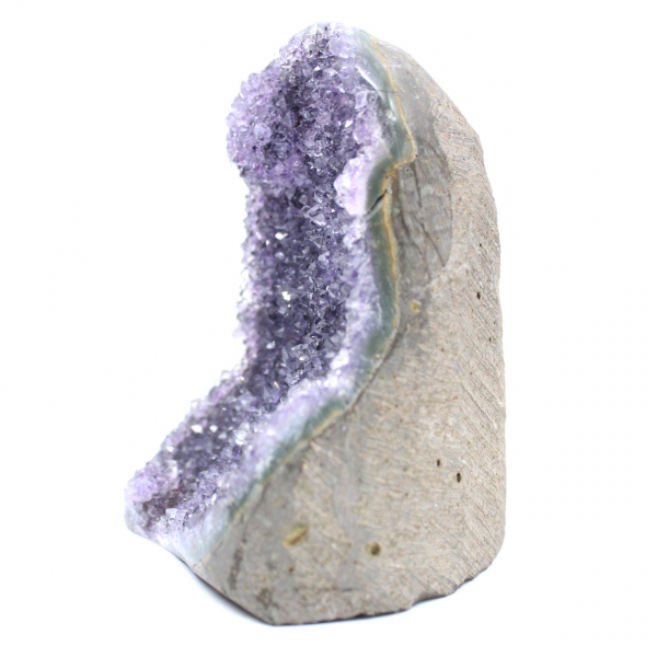 Esemplare di ametista Brasile: geode di cristallo naturale