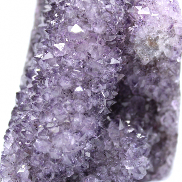 Esemplare di ametista dal Brasile: geode minerale unico